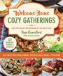 "Welcome Home Cozy Gatherings" steht oben. Darunter Bilder von bunten Gerichten und Text: "Easy meals for family dinners, potlucks..."