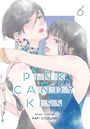 "PINK CANDY KISS" steht in verspielter Schrift. Zwei stilisierte Figuren mit geflochtenem Schmuck umarmen sich zärtlich.