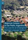Der Titel lautet: "Majorcan Catalan in San Pedro, Argentina: The Case for an Endangered Heritage Language Variety." Unten Natur.