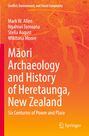 Orangefarbener Hintergrund mit Schattierungen, davor weiße Texte: Titel über die Māori-Archäologie und ein Logo unten.