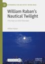 „William Raban’s Nautical Twilight“, „Fifty Years an Artist Filmmaker“. Nachtansicht einer Stadt, Vollmond am Himmel.
