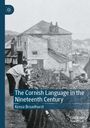 Cover mit altem Foto: Zwei Personen vor einem steinernen Gebäude in einem Dorf. Titel: "The Cornish Language in the Nineteenth Century" von Kensa Broadhurst.