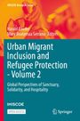 Titel: "Urban Migrant Inclusion and Refugee Protection - Volume 2." Autoren: Harald Bauder, Mary Boatemaa Setrana. Im Hintergrund unscharf.