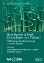 "Three Decades of South African Democracy, Volume II" mit abstraktem grünen Hintergrund und weißen Linien.