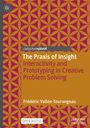 Buchtitel: "The Praxis of Insight". Hintergrund mit sich wiederholendem geometrischem Muster in Rot und Gelb.