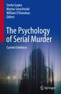 „The Psychology of Serial Murder: Current Evidence“. Silhouette vor unscharfer, nächtlicher Landschaft mit Bäumen.
