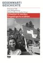 „Schweizer:in werden: Eingebürgerte erzählen“. Eine junge Frau lächelt vor einer Schweizer Flagge.