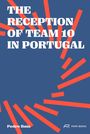 "The Reception of Team 10 in Portugal" ist in Weiß auf Blau. Unten: "Pedro Baía", daneben ein Park Books Logo. Rote Streifenmuster.