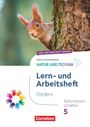 Text: "Lern- und Arbeitsheft", "Berlin-Brandenburg", "Natur und Technik", "Cornelsen". Ein Eichhörnchen schaut hinter einem Baum hervor.