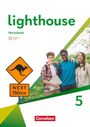 Text: lighthouse, Workbook, Mit digitalen Medien, Cornelsen, NEXT 150 km, 5.  
Ein Känguru-Warnschild, fröhliche Jugendliche.