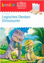 "4-6 Jahre Logisches Denken Dinosaurier. Zwei freundliche Dinosaurier halten Karten, im Hintergrund ein Vulkan und Palmen."