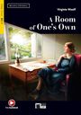 „A Room of One’s Own“ von Virginia Woolf. Illustration: Frau sitzt am Schreibtisch, Fenster mit Landschaft.