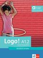 Text: "Alles Digitale auf allango! Inklusive Lizenzschlüssel. Logo! A1.2 Deutsch für Jugendliche. Übungsbuch mit Audios." 

Ein fröhliches Kind mit Hula-Hoop vor einer roten Ziegelwand.