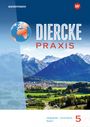 Texte: "DIERCKE PRAXIS", "Geographie | Gymnasium Bayern", "5". Illustration eines Dorfes vor Bergkulisse.