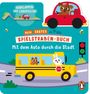 Text: Ausklappen und losspielen! Mein erstes Spielstraßen-Buch. Mit dem Auto durch die Stadt. Illustration: Tierfiguren in Fahrzeugen.