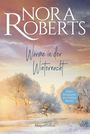 Text: "Nora Roberts, Wärme in der Winternacht, Zwei Romane in einem Band, HarperCollins." Winterlandschaft mit schneebedeckten Bäumen.