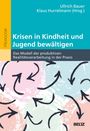 Text: "Krisen in Kindheit und Jugend bewältigen." Darunter bunte Pfeile auf pastellfarbenen Hintergrund.