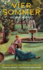 Text: "VIER SOMMER NICOLE SEIFERT. Die Geschichte der Freundschaft von Virginia Woolf & Katherine Mansfield." Malerei: Zwei Personen in einem Garten mit Brunnen.