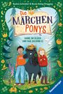 Die Märchenponys. Hans im Glück und das goldene Ei. Zwei Kinder und ein schwarzes Pony stehen im Wald. Bunte Dekoration.
