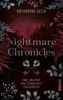 „Nightmare Chronicles“, „Eine Jägerin, aus Dunkelheit erschaffen“, Waldszene mit silbernen und roten Blättern.