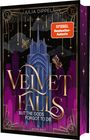 Julia Dippel: Velvet Falls, but the Gods forgot to die, Buch