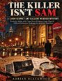 „THE KILLER ISN’T SAM, A 3,000-SUSPECT ART GALLERY MURDER MYSTERY“ steht in großen Buchstaben. Es zeigt eine historische Galerie.