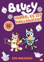 „Bluey: Hurra, es ist Halloween! Ein Malbuch mit 32 Seiten zum Ausmalen.“ Zwei Comic-Hunde in Kostümen.