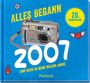 "ALLES BEGANN", "2007", "20. GEBURTSTAG", "EINE REISE IN DEINE WILDEN JAHRE". 

Kamera auf blauem Hintergrund mit Symbolen.