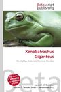 "Xenobatrachus Giganteus. Nahaufnahme eines grünen Frosches. Betascript Publishing Logo. Wikipedia-Inhalte erwähnt."