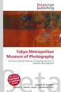 Oben steht "Betascript publishing". Zentral "Tokyo Metropolitan Museum of Photography". Darunter bunte Textur.