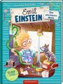 Titel: "Emil Einstein – Eine pitschnasse Wette". Illustration eines Jungen mit Brille und Schlauch, Katze spielt mit Wasser.
