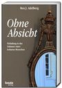Text: "Ohne Absicht. Einladung in das Zuhause eines lesbaren Menschen." Ein antiker Spiegel zeigt eine Türöffnung.