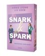 Titel: „Ms. Snark & Mr. Spark“. Autoren: Annie Stone, Liv Keen. Illustration mit zwei Figuren auf rosa Hintergrund.