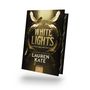 "White Lights: Wo Engel lieben, fällt die Welt" von Lauren Kate. Goldene Federn auf dunklem Hintergrund.