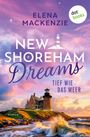 "New Shoreham Dreams - Tief wie das Meer" von Elena Mackenzie. Ein Leuchtturm auf einer Klippe mit stürmischer See und Abendhimmel.