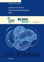 Akademie Niere, Lehrbuch für Nieren- und Hochdruckkrankheiten 2026. Logos von UKM und DGfN, abstrakte Illustrationen.