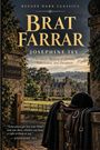 "BRAT FARRAR" von Josephine Tey; Text über Geheimnisse, Identität und Erbe; Reiterzubehör auf einem Zaun vor Landhaus.