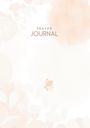 Text in der Mitte: "PRAYER JOURNAL"; sanftes Design, pastellfarbene Blätter und ein Schmetterling.