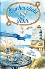 „Buchverliebt auf Föhr“ und „Nordseeverliebt“. Illustration mit Meer, Leuchtturm, Teeset, Büchern und Seemöwe.