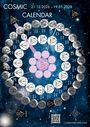 Text: "COSMIC CALENDAR 21.12.2026 – 19.01.2028". 

Kosmischer Kalender in spiralförmigem Design mit Symbolen.
