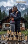 PHILIPP RAIN, Messy Adventures II. Ein Paar umarmt sich küssend im Regen vor einer Holzhütte mit Bergen im Hintergrund.