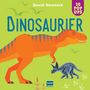 „Dinos“, „David Hawcock“, „10 Pop Ups“. Illustration eines orangefarbenen und blauen Dinosauriers auf grünem Hintergrund.