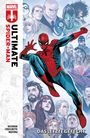 "ULTIMATE SPIDER-MAN" oben links, "DAS LETZTE GEFECHT" unten. Comic-Stil, Spider-Man in Aktion. Heroische Figuren im Hintergrund.