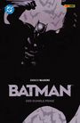 „ENRICO MARINI, BATMAN, DER DUNKLE PRINZ.“ Illustration von Batman, umgeben von fliegenden Fledermäusen.