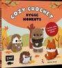 "Cozy Crochet Hygge Moments", "Tierisch süße Amigurumis häkeln". Illustration von gehäkelten Tieren vor Herbstkulisse.