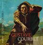 Text: "GUSTAVE COURBET". Ein Mann in gestreifter Kleidung kauert, seine Hand hält den Kopf, im Hintergrund blauer Himmel.