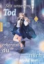 „Seit unserem Tod erkennst du mich nicht mehr“, Modekleidung. Illustration zeigt fröhliche Frau auf gepflastertem Weg.