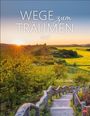 "Wege zum Träumen 2027" steht oben. Eine Treppe führt durch eine grüne Landschaft mit Feldern und Bäumen im Sonnenuntergang.