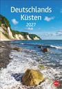 „Deutschlands Küsten 2027“ steht in großer, weißer Schrift. Sandige Klippen, Meer und ein Kieselstrand darunter.