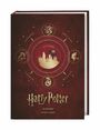 „Harry Potter Kalender 2026 | 2027“, rotes Buchcover mit Hogwarts-Motiven und Symbolen der vier Häuser.